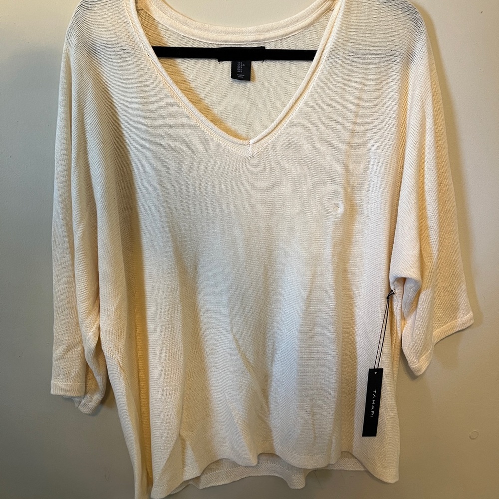 Tahari Cream 3/4 Sleeve Boxy Blouse Sweater